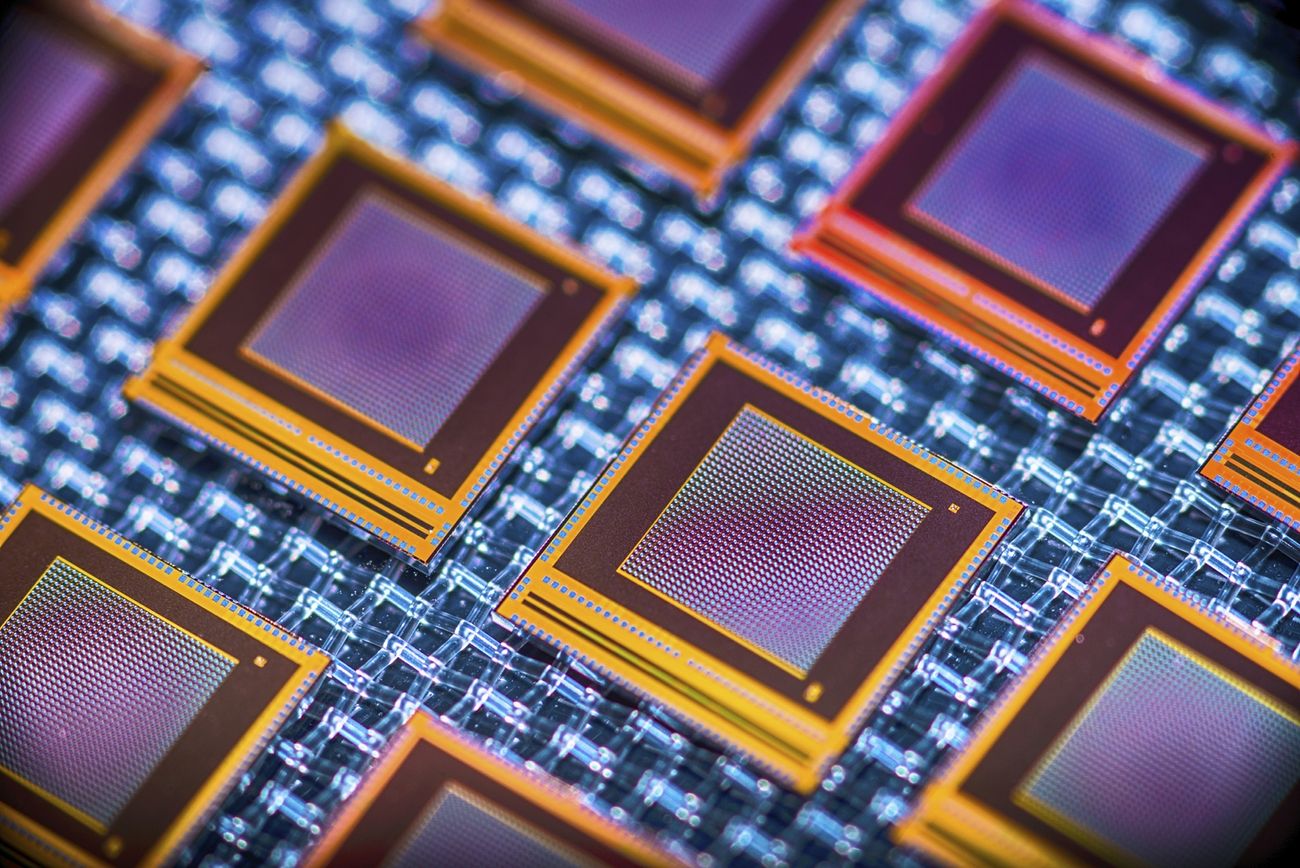 Vertically integrated photon imaging chip, What is CPU
